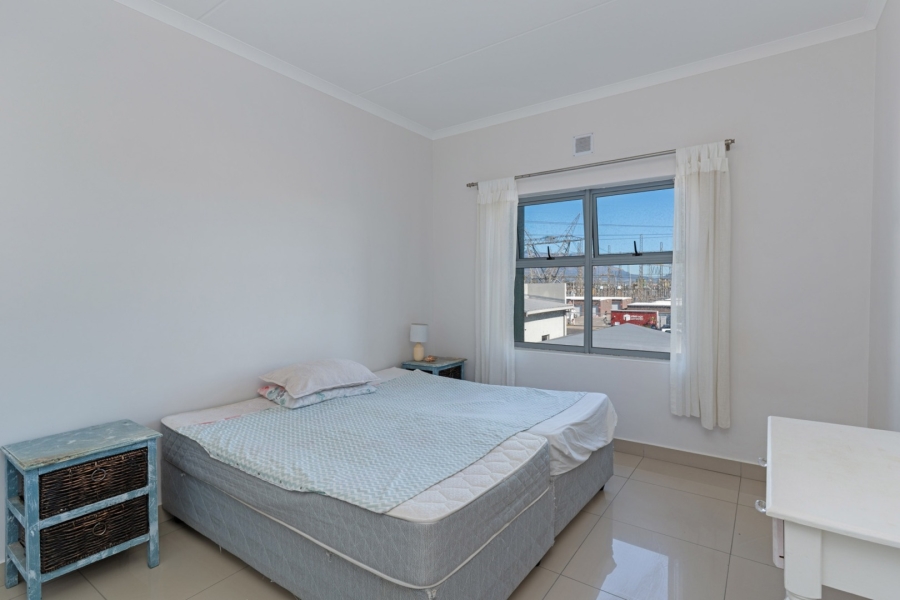 1 Bedroom Property for Sale in Edgemead Western Cape